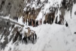 four army men killed in avalanches  ഹിമപാതത്തിൽ കുടുങ്ങിയ നാല് സൈനികർ