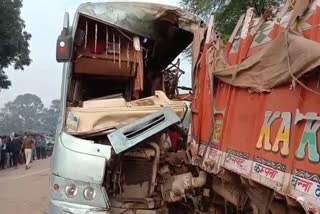 Nine killed, 10 injured as bus hits truck in MP