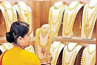 Gold falls Rs 74, silver tumbles Rs 771