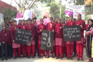 jhajjar school girls protest for hyderabad gangrape