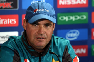 Sri Lanka cricket(SLC) board confirmed South African Mickey Arthur's appointment as head coach