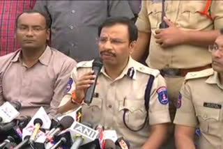 veterinary doctor murder latest news  Cyberabad CP Sajjanar  വി സി സജ്ജനാര്‍  police encounter in hyderabad murder case