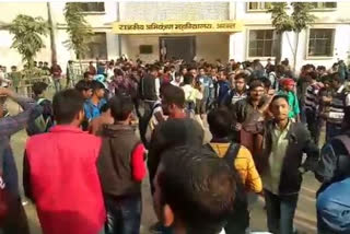 Riot in support of students being duplicated in bihar