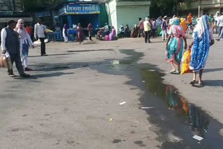 people are having problem of uncleanliess in bus stand area