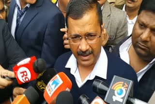 delhi cm arvind kejriwal reached site of fire incident