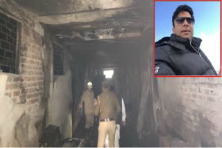 case registered against building owner rehan absconding in delhi fire tragidy