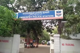 Suicide by hanging to ceiling fan at amberpet