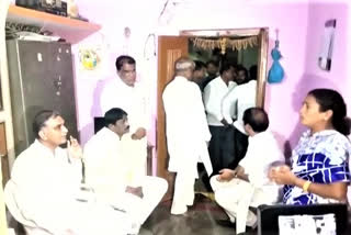 minister_harish_rao_helps_to_physically_challenged_family