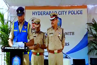 hyderabad cp anjani kumar says that use dial 100