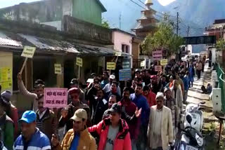 priests protested