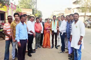 Umashankar Sahu left the BJP and joined Congress in dhamtari