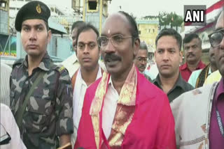 ISRO Chairman K Sivan offers prayers at Tirupati ahead of PSLV's 50th mission  ISRO Chairman K Sivan  ISRO  പി.എസ്.എല്‍.വിയുടെ 50മത് മിഷന്‍  ഐ.എസ്.ആര്‍.ഒ  ഐ.എസ്.ആര്‍.ഒ ചെയര്‍മാന്‍  കെ ശിവന്‍