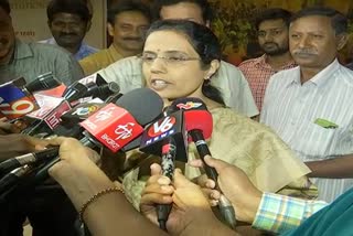 nara bhuvaneswri responce on onion price in telugu states