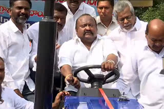 gangula-kamalakar-tractors-distribution-in-karimnagar-district