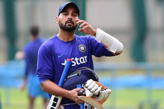 ranji trophy 2019 :  murali vijay fined 10 percentage match fee for showing dissent