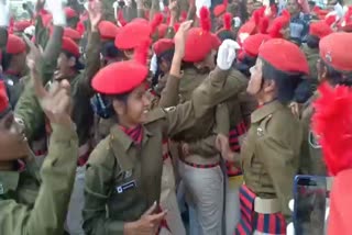 female soldiers