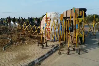 Chemical loded uncontrolled tanker overturns in Aerodrome area of ​​Indore