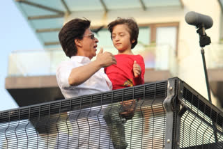 When SRK's son AbRam asked the paps to make way