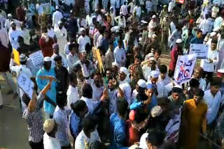 protest at tandoor in vikarabad district against citizenship bill