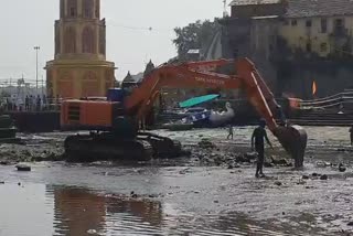 Concretization removing process started in Godawari nashik