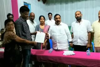 CMRF CHEQUES DISTRIBUTION BY MLA GANDRA VENKATAVEERAIH