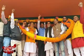 Manoj Tiwari campaigned in favor of BJP candidate in Deoghar