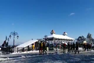 Heavy snowfall in Shimla