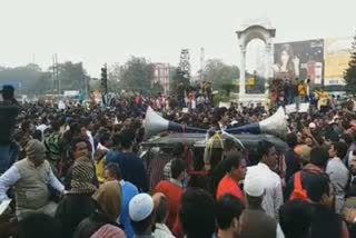 people protested against cab at kargil chowk in patna