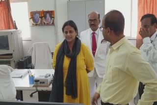 inspection-of-baramati-railway-station-by-railway-general-manager-renu-sharma