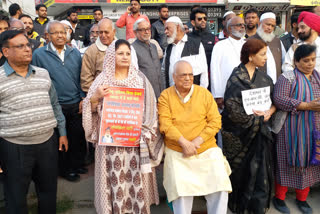 protest against cab in indore