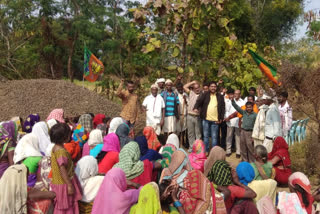 BJP organized a meeting in the field in didnori