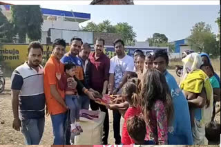 Roti Bank members distributed blankets