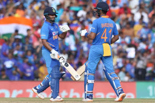 Pant and Shreyas iyer 50