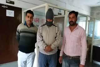 police-arrested-leader-of-prostitute-ashutosh-bajpai