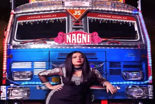 JASMINE SANDLAS