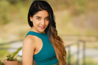 Sakshi Agarwal New Action Movie