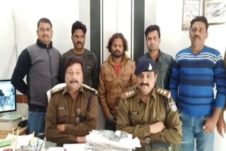 two-accused-arrested-with-illegal-weapons-in-damoh