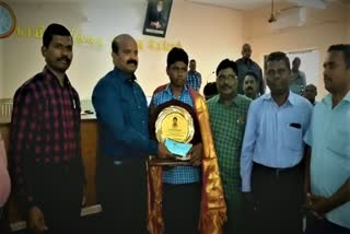 Vellore District Collector honor to Government School Student