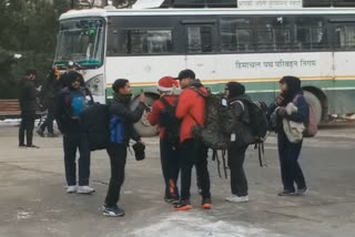 tourist started reaching kinnaur after snowfall