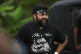 lijo jose pallissery  നട്ടെല്ല് നിവരട്ടെ, ശബ്ദം ഉയരട്ടെ; പൗരത്വ ഭേദഗതി നിയമത്തിനെതിരെ ലിജോ ജോസ് പെല്ലിശ്ശേരി  Lijo Jose Pellissery against the Citizenship Amendment Act  സംവിധായകന്‍ ലിജോ ജോസ് പെല്ലിശ്ശേരി  പൗരത്വ ഭേദഗതി നിയമത്തിനെതിരെ  സംവിധായകന്‍ ലിജോ