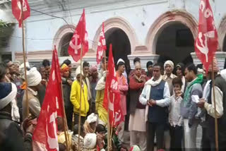 CPI submitted memorandum to police stations