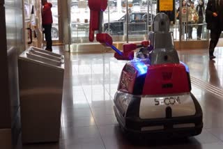 Robots to greet guide visitors at haneda airport