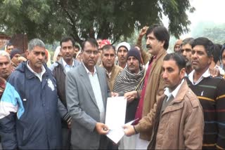 farmer protest against govt. in sirsa