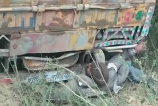 five person died in road accident in kanpur