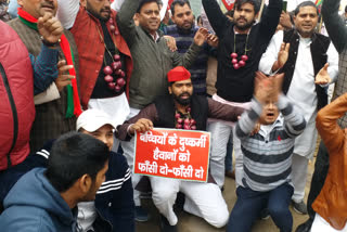 SP workers protest in Ghaziabad