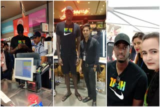 westindies-player-shoping-at-bhubaneswer-shoping-mall