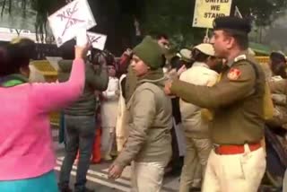 WOMAN CONGRESS PROTEST IN DELHI