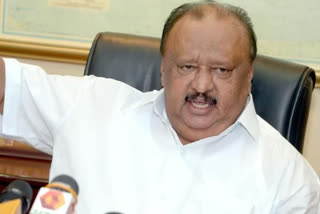 thomas chandy  അജയ്യനായി മന്ത്രിപദത്തിലേക്ക്: കായലില്‍ മുങ്ങി രാജി  കായല്‍ കയ്യേറ്റ വിവാദം  തോമസ് ചാണ്ടി  ലെയ്ക്ക് പാലസ്