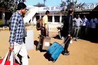 polling staff reached to polling centers in bilaspur