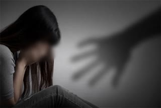 A man was accused of molesting a minor girl in Garhwa